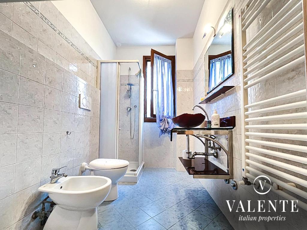 Altopascio Valente Properties Casa Con Giardino Luaran gambar