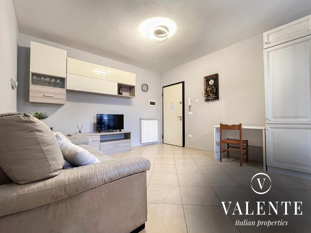 Altopascio Valente Properties Casa Con Giardino Luaran gambar