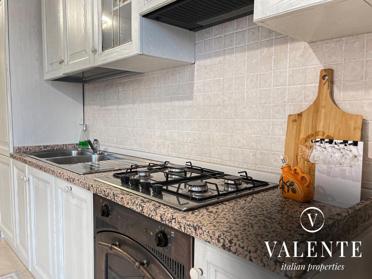 Altopascio Valente Properties Casa Con Giardino Luaran gambar